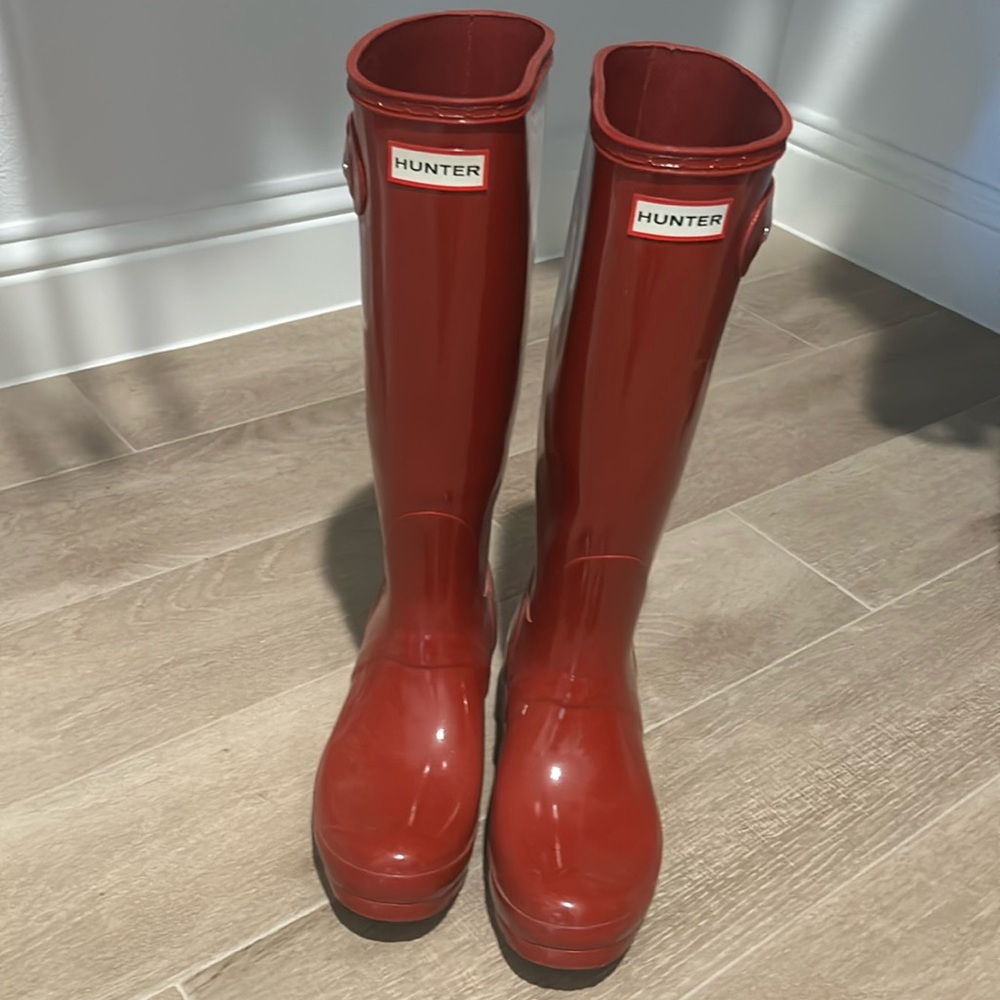 Red Glossy Hunter Rain Boots